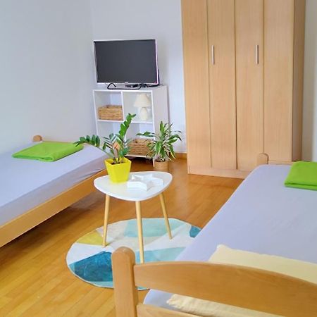 Jani Apartment 2 City Center Üsküp Dış mekan fotoğraf