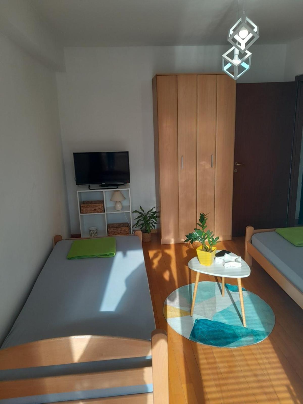 Jani Apartment 2 City Center Üsküp Dış mekan fotoğraf
