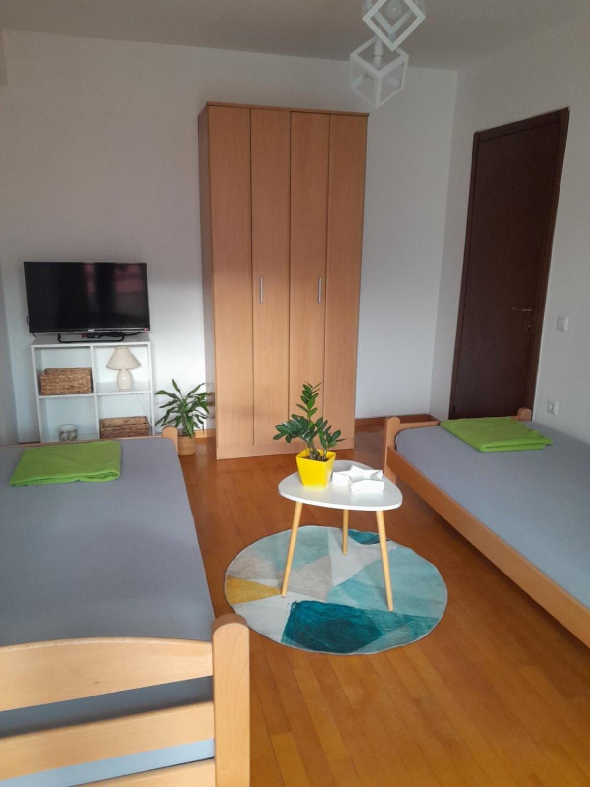Jani Apartment 2 City Center Üsküp Dış mekan fotoğraf